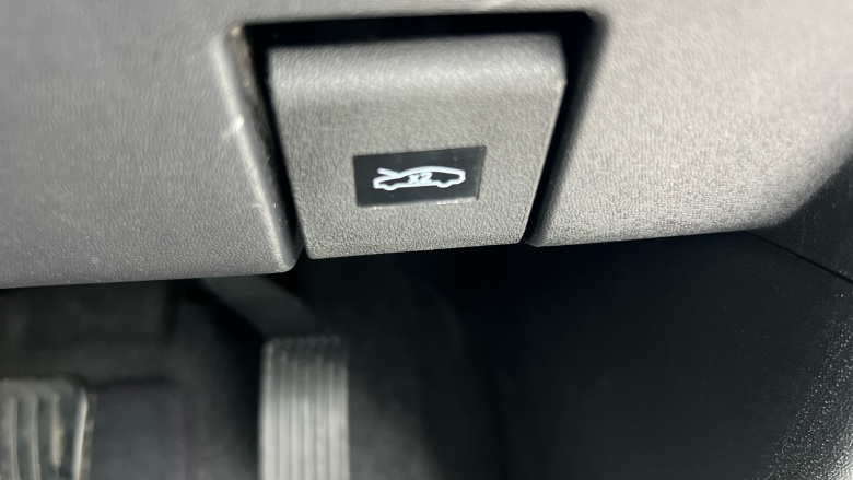 BYD Dolphin Surf 65kW Boost 43kWh 5dr Auto Electric Hatchback